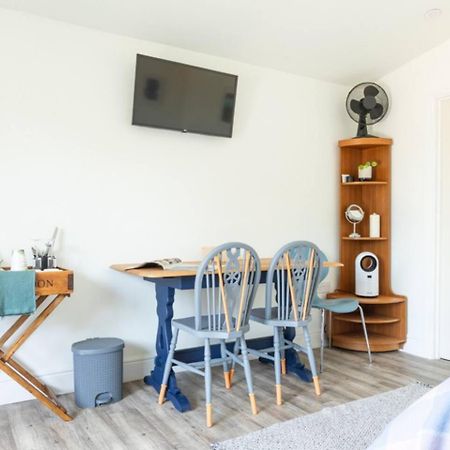 Pear Tree Cabin Whitstable Εξωτερικό φωτογραφία